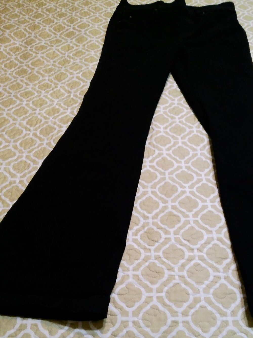 SPANX BLACK JEANS  SPANX smooth™ Perfect Fit Flare Leg Pants SIZE MED